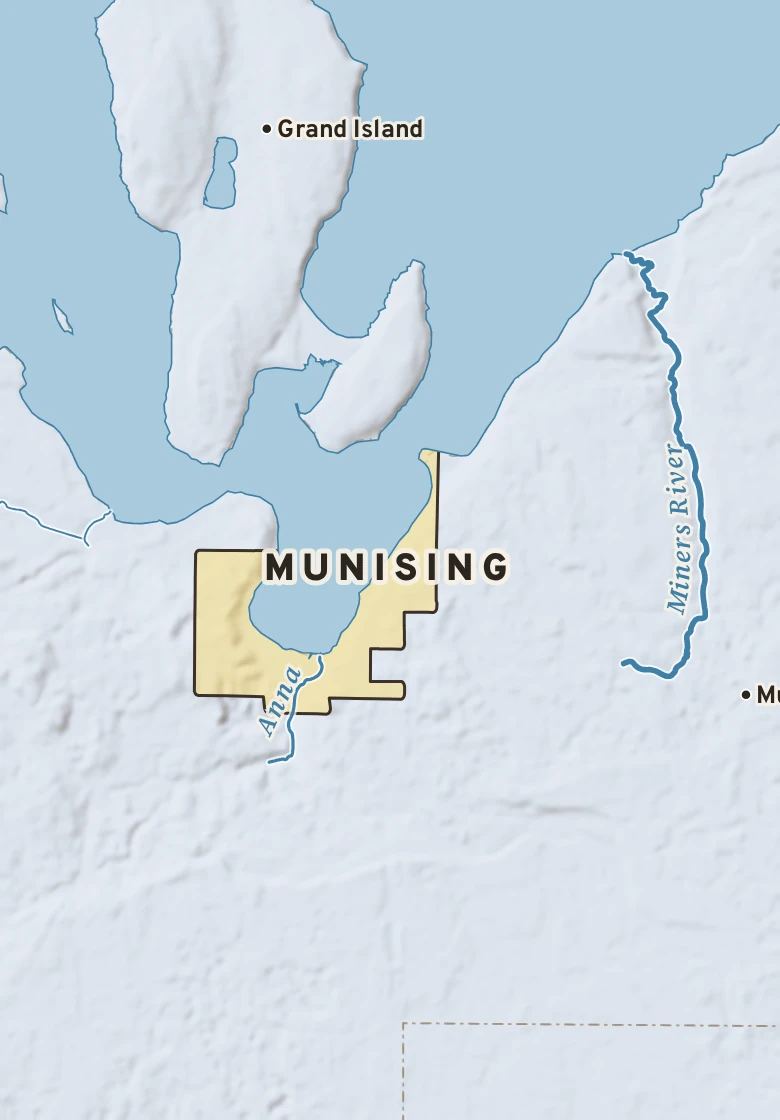 Atlas plate of Munising, Michigan.